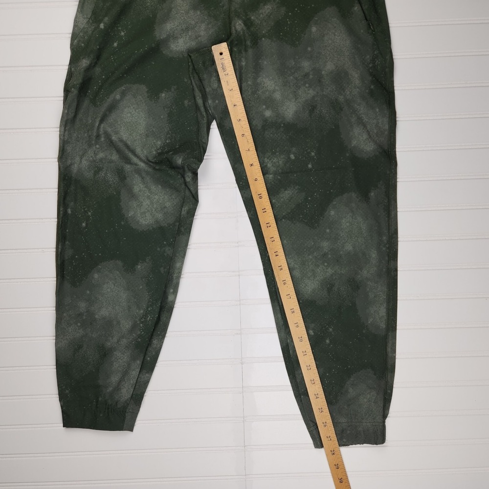 Ascend Womens Sz Medium Tech Jogger Green Zippered Pockets UPF 50+ NEW - Picture 11 of 16